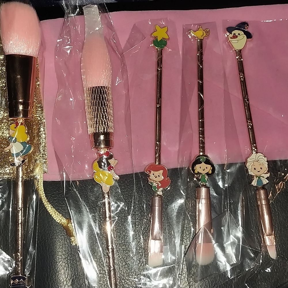 Disney bag with brushes - Picture 5 of 5